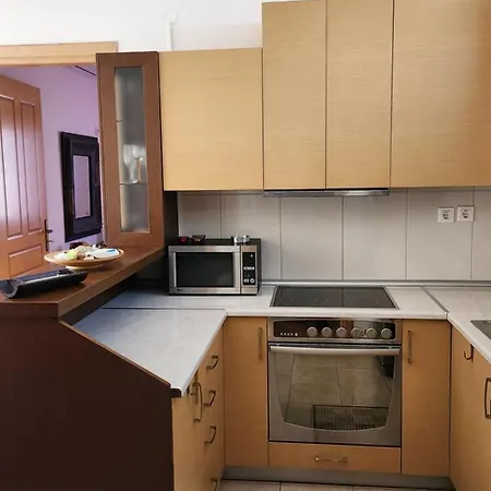 Apartment Nora In Almyrida *