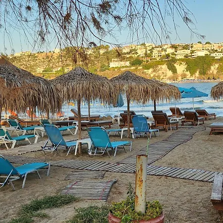 아파트 Nora In Almyrida *