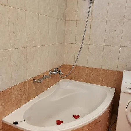 아파트 Nora In Almyrida *